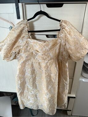 Women’s Cream Floral Mini Dress with Puff Sleeves